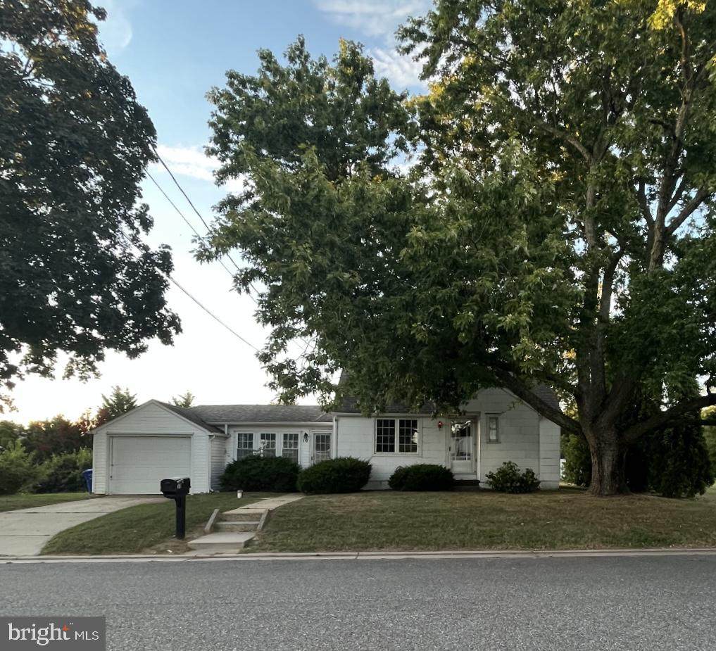 10 Garden Drive - Photo 1