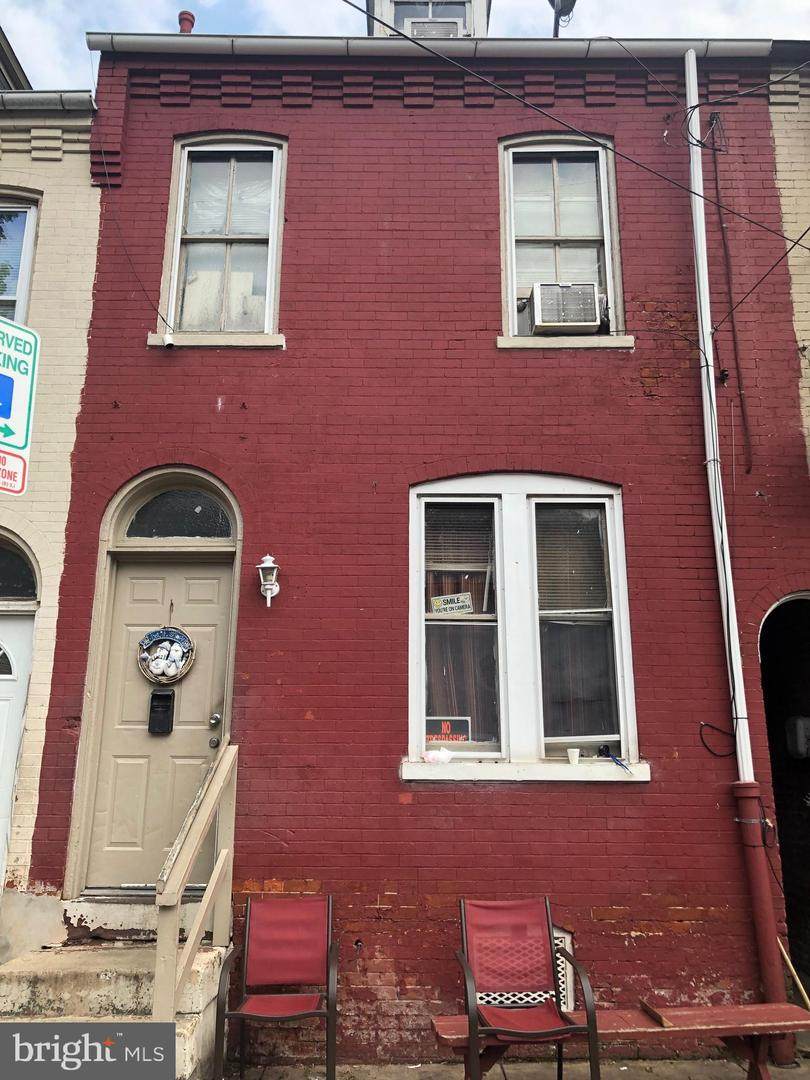 345-1/2 Beaver Street - Photo 1
