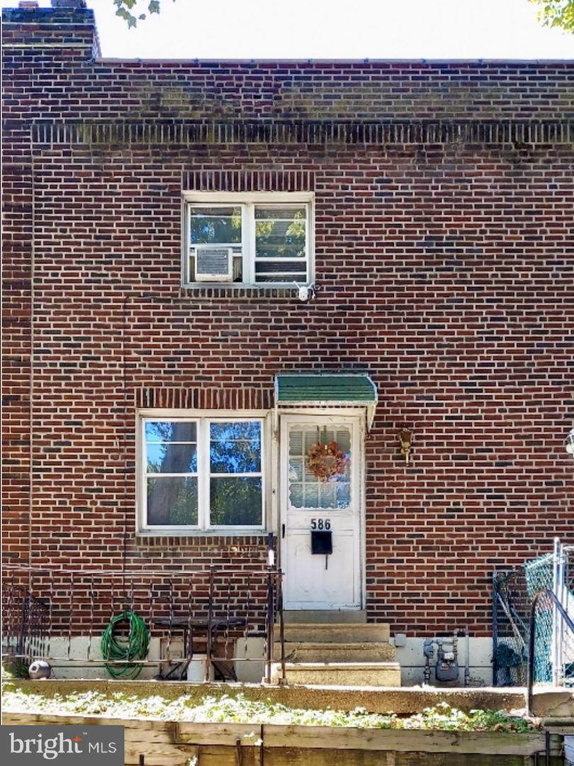 586 Snowden Road - Photo 1