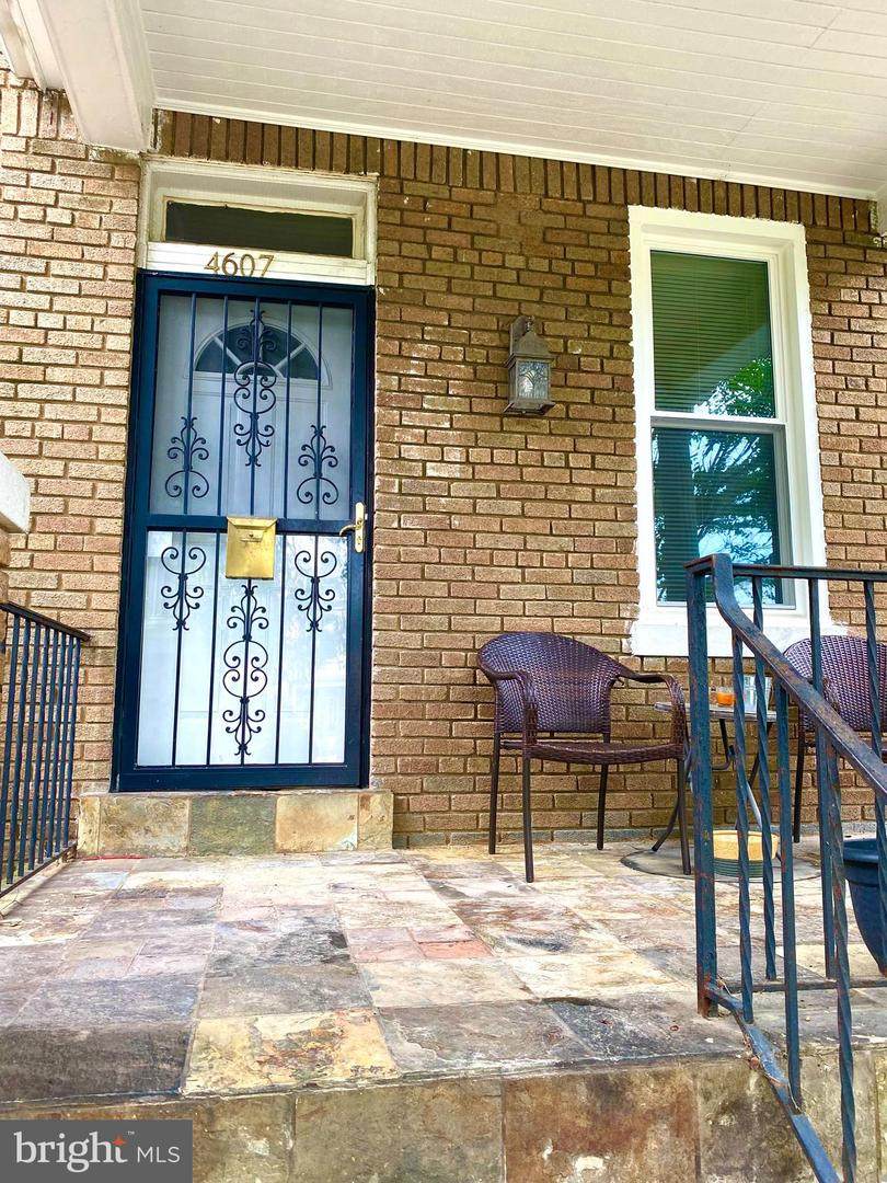 4607 9TH Street - Photo 1