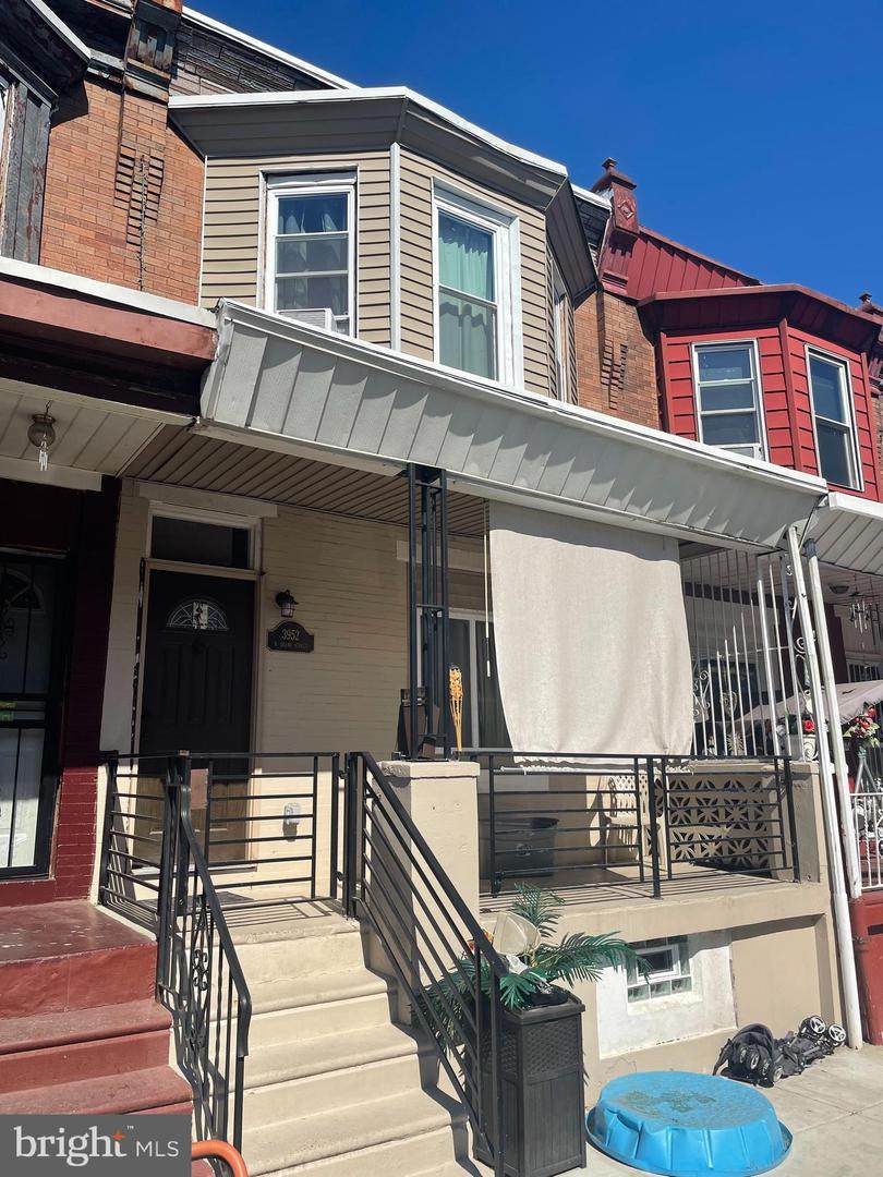 3952 Delhi Street - Photo 1