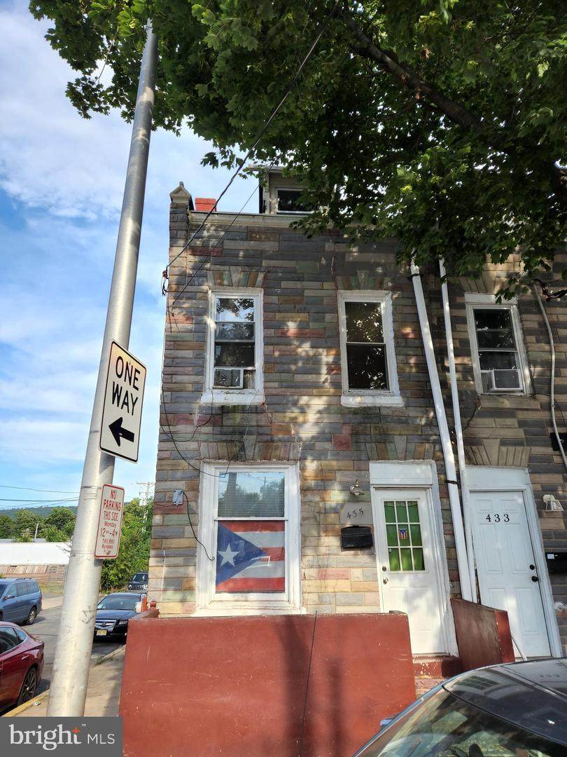 435 2ND Street - Photo 1