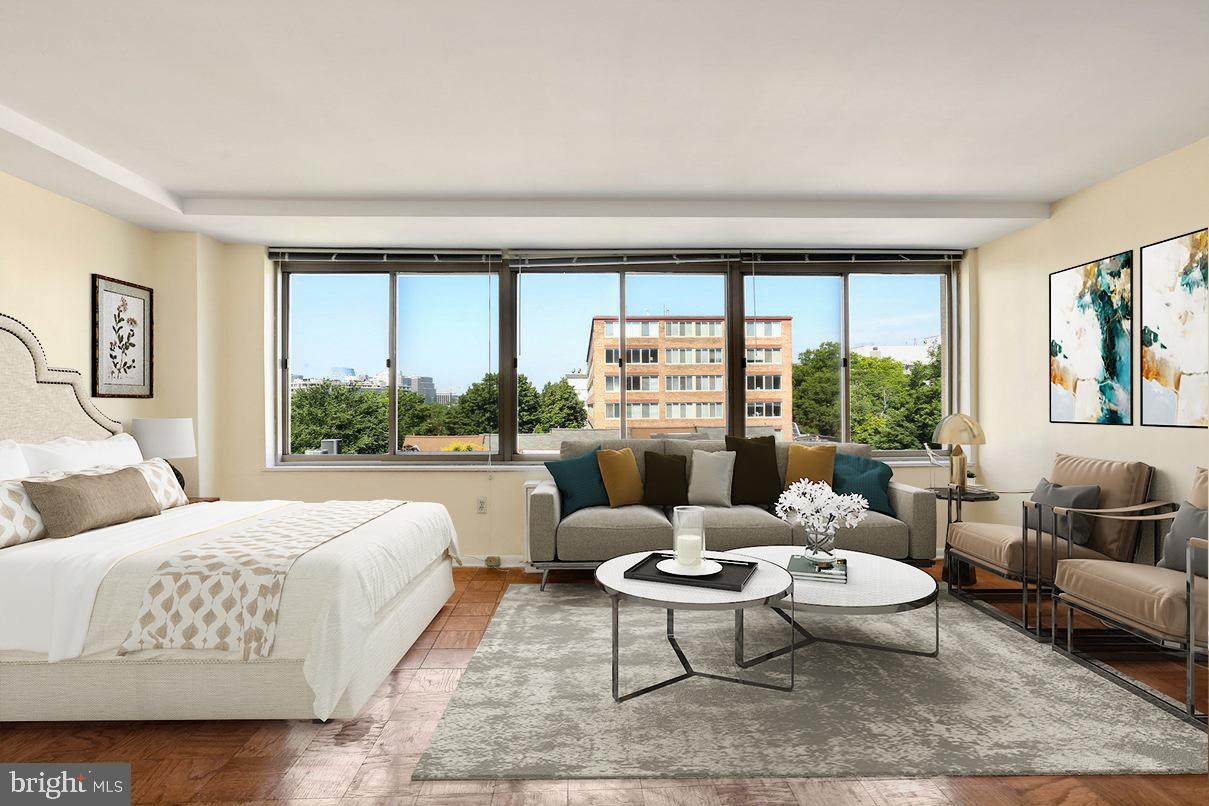 922 24TH Street - Photo 1
