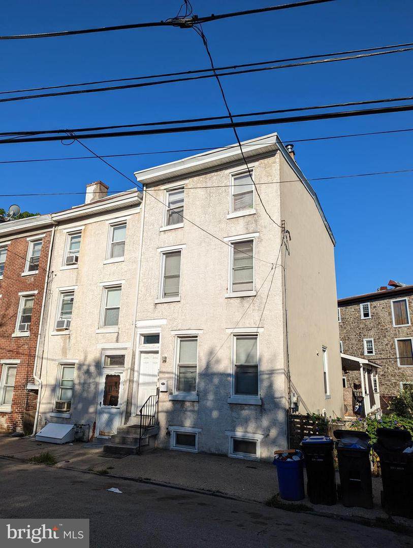 547 Barbadoes Street - Photo 1