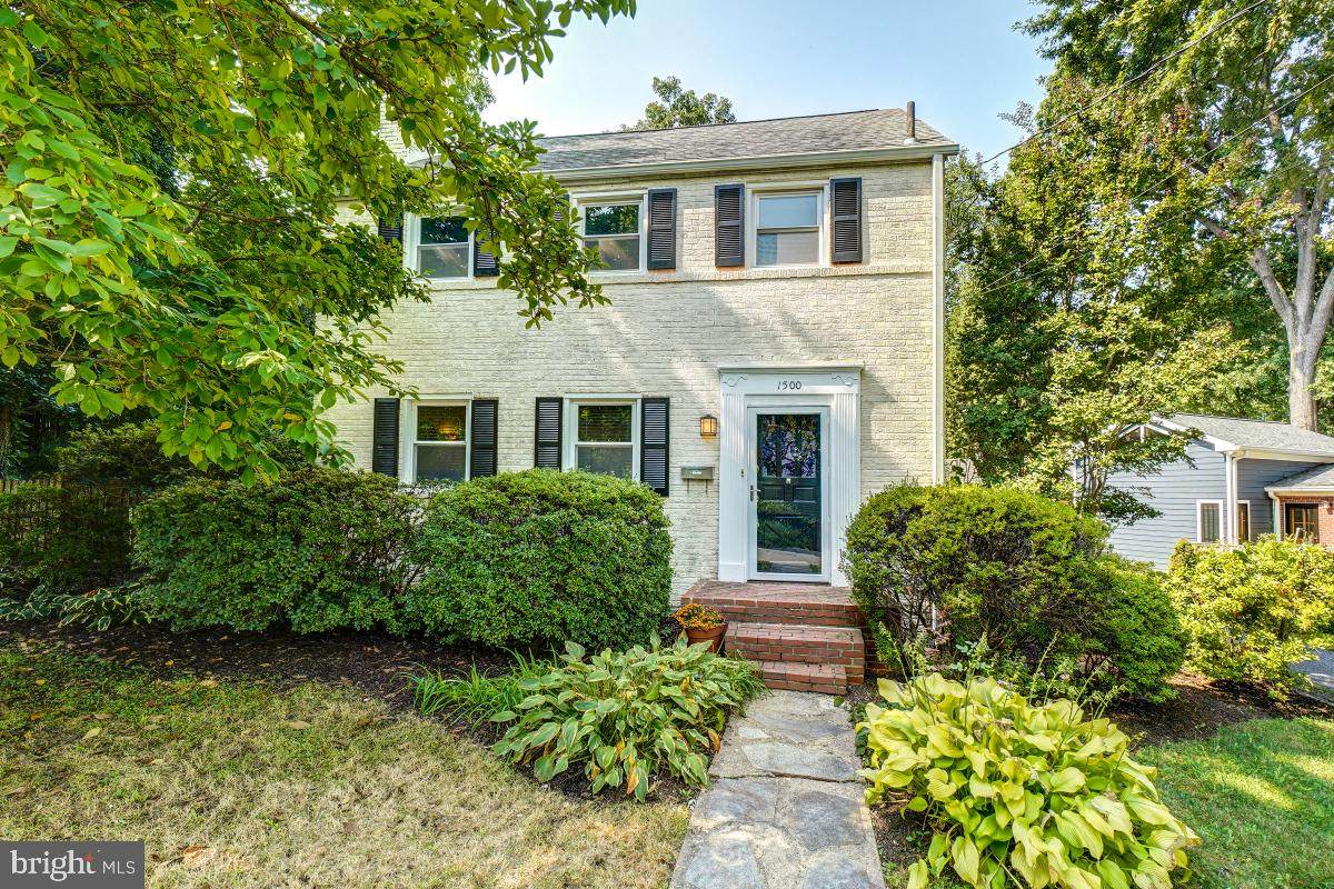 1500 Sharon Drive - Photo 1