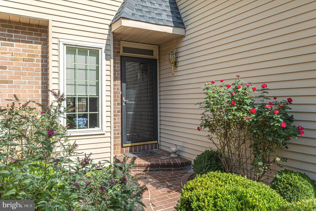 88 Sutphin Pines - Photo 1