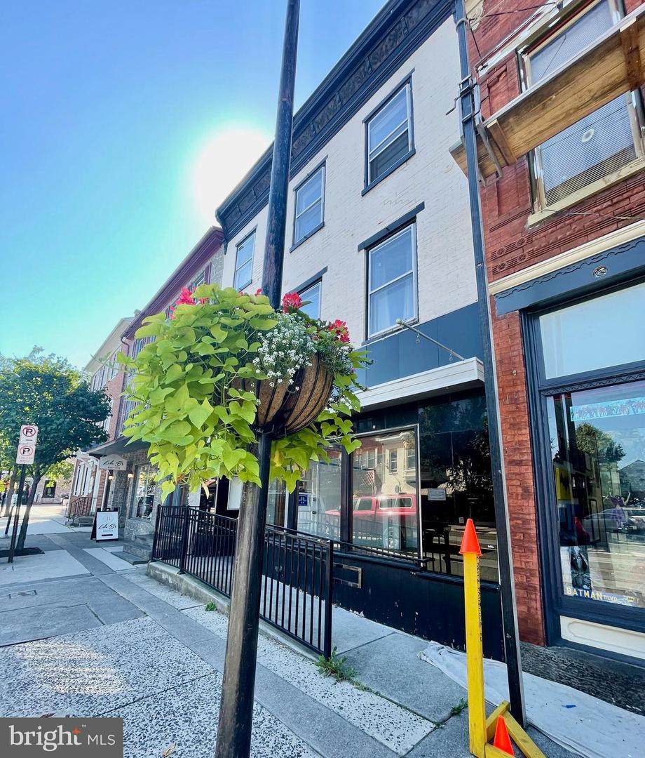 52 Chambersburg Street - Photo 1