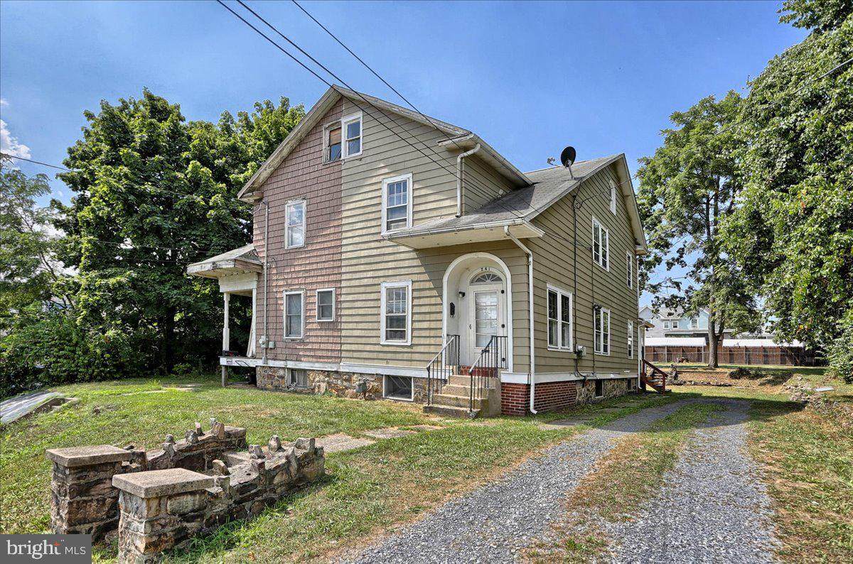 241 Wyoming Avenue - Photo 1