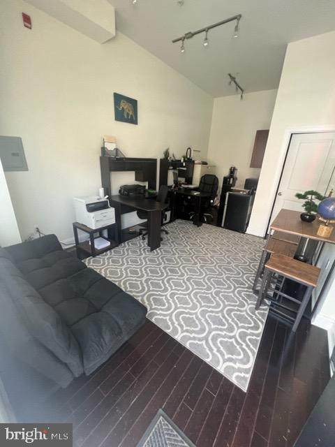 1616 Fairmount Avenue - Photo 1