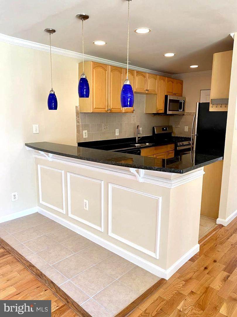 7342 Lee Highway - Photo 1