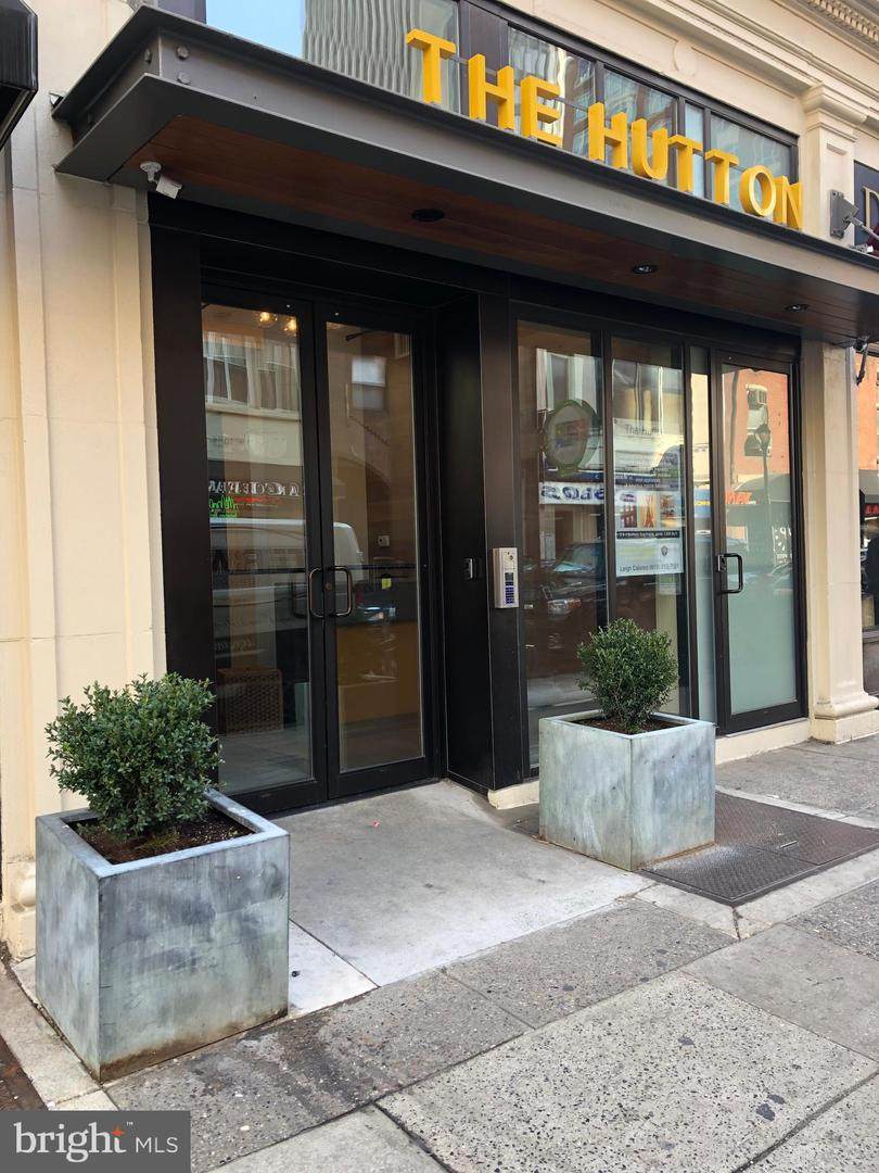 105 18TH Street - Photo 1