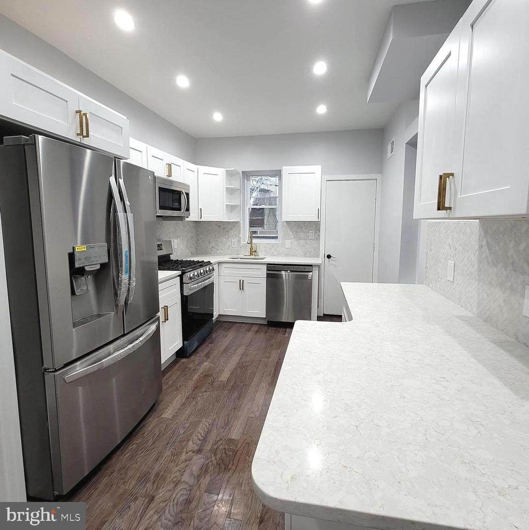 2057 Emily Street - Photo 1