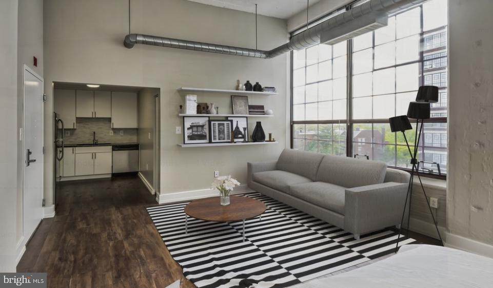 203 25TH Street - Photo 1