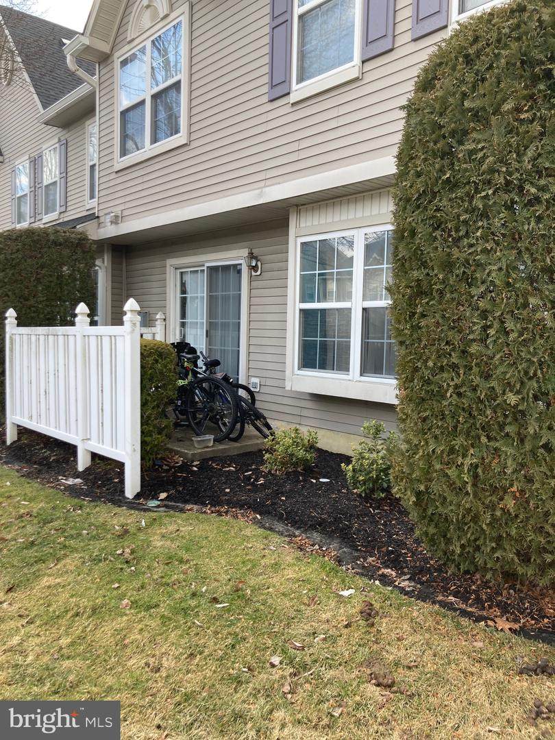 6304 Coventry Way - Photo 1