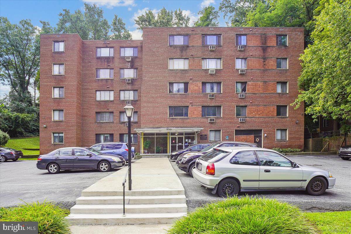 500 Thayer Avenue - Photo 1