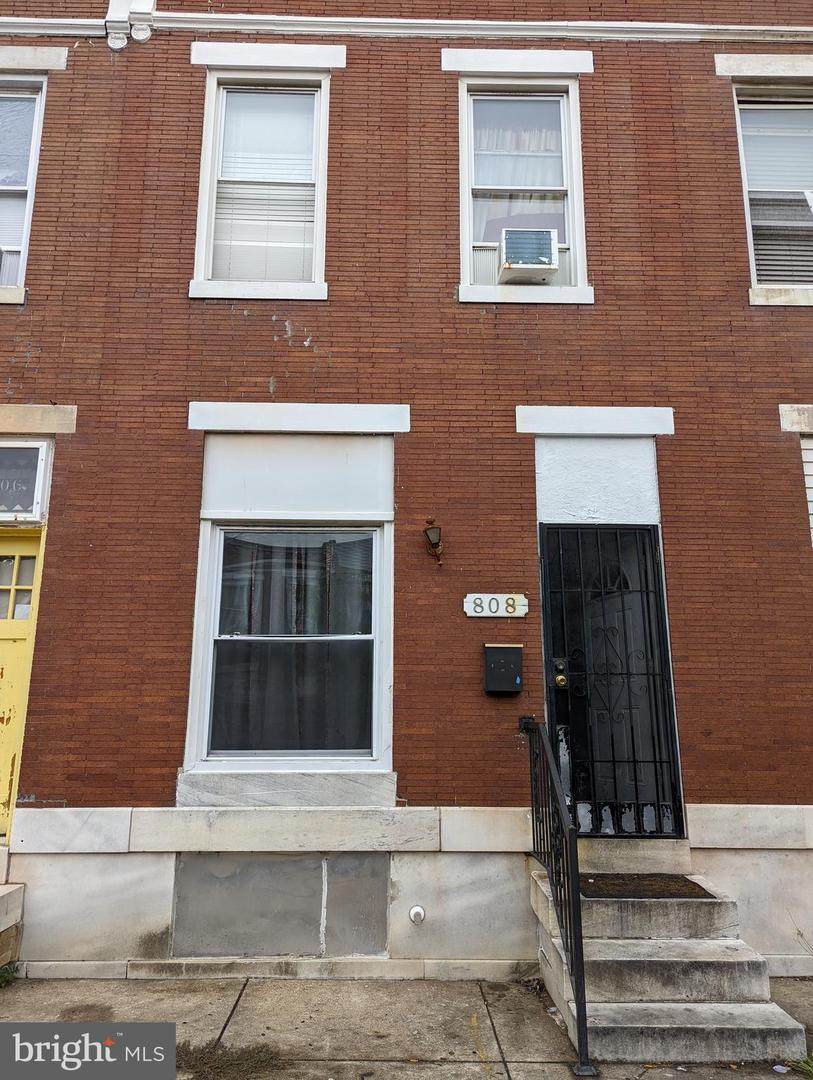 808 Lakewood Avenue - Photo 1