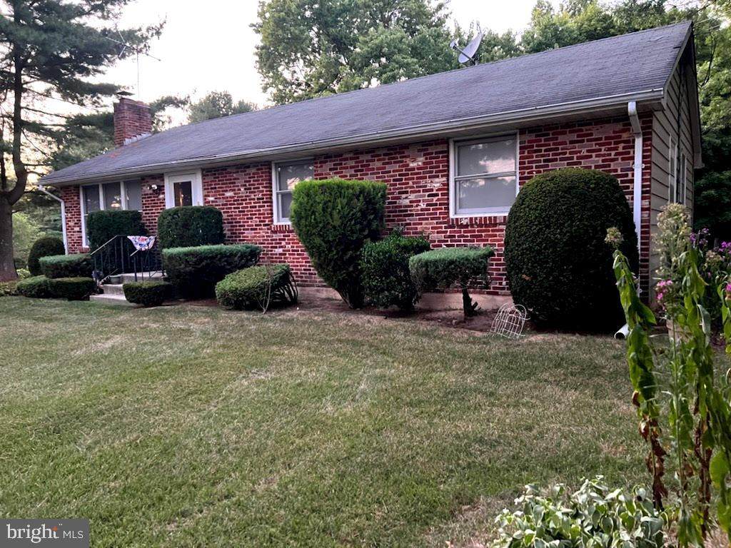 365 Mannington Yorketown Road - Photo 1