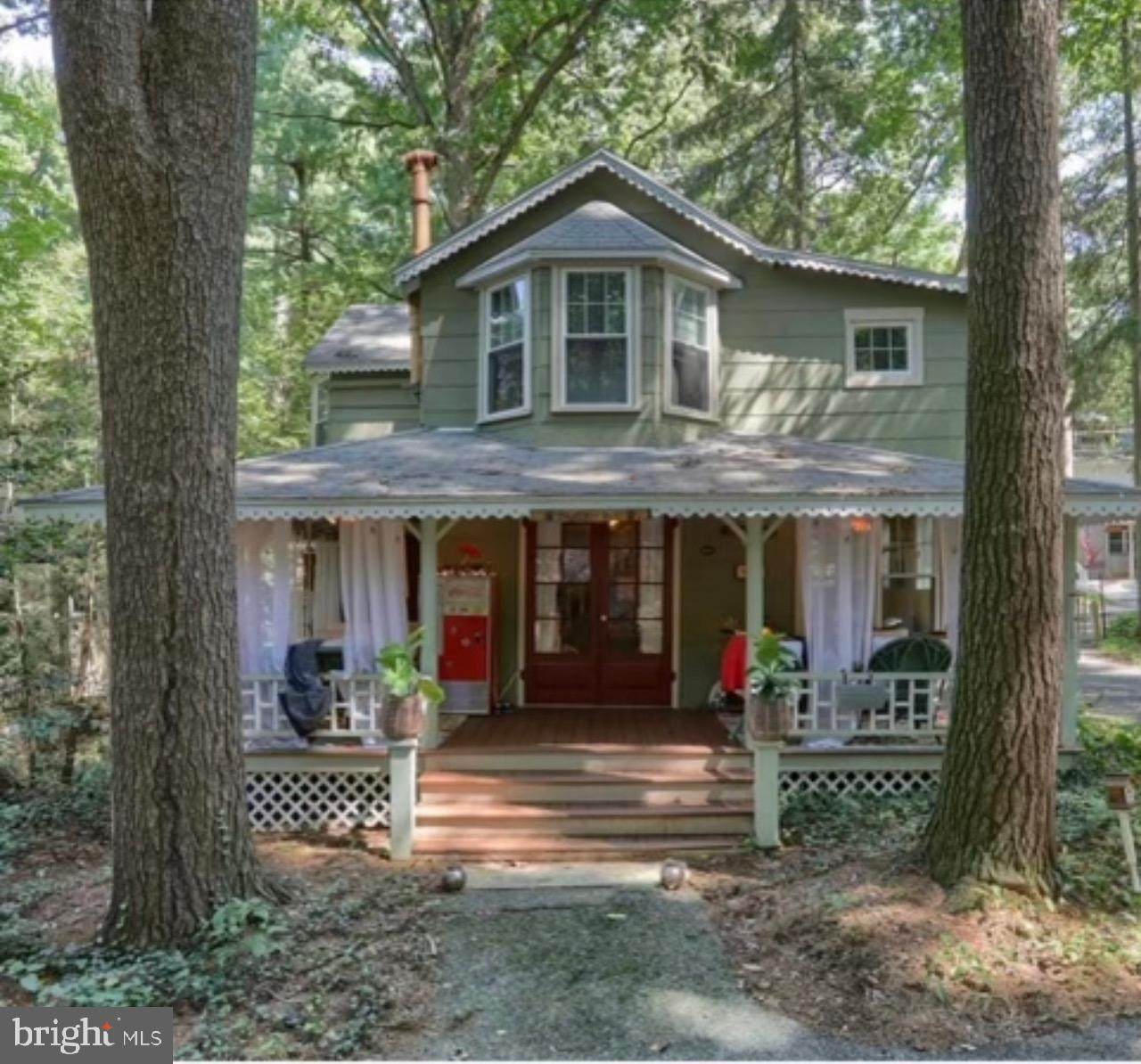 411 2ND Street - Photo 1