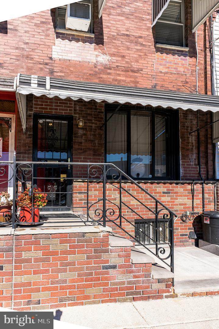 2004 Chadwick Street - Photo 1