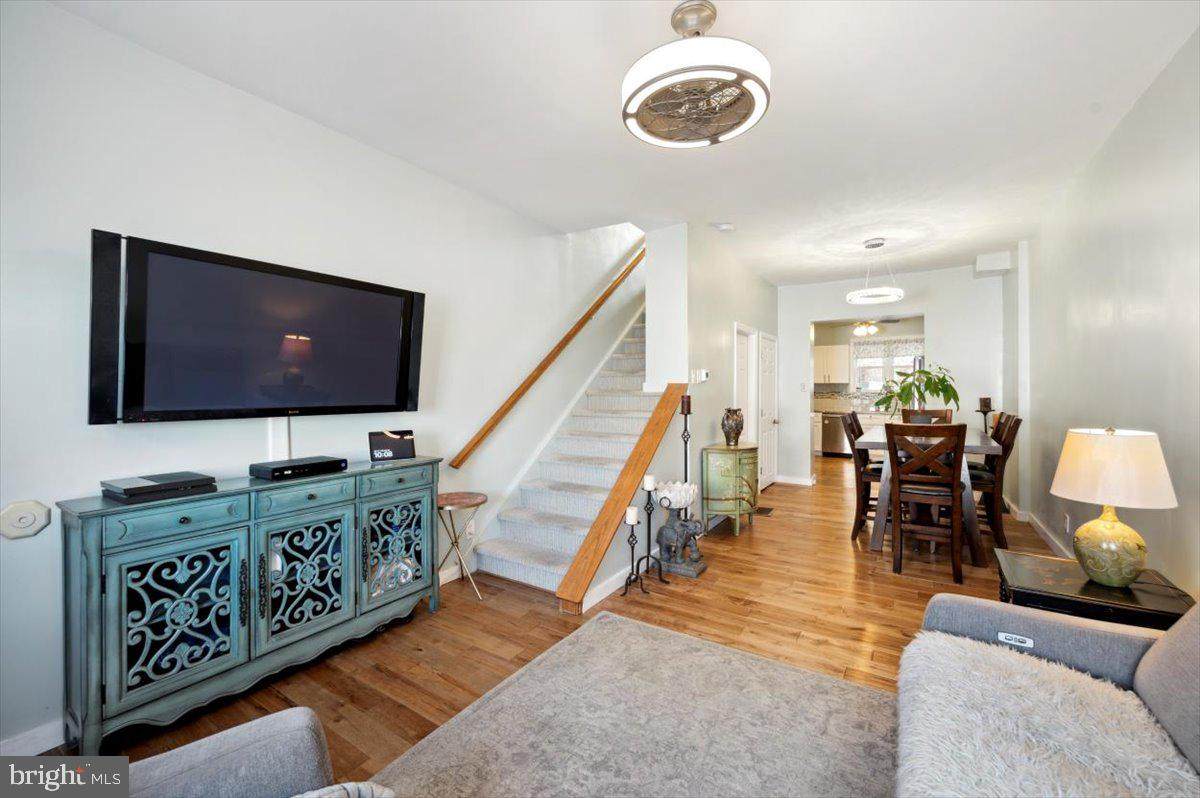 2045 Hutchinson Street - Photo 1