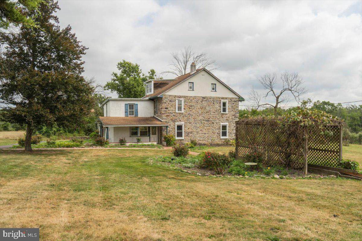 2045 Hill Road - Photo 1