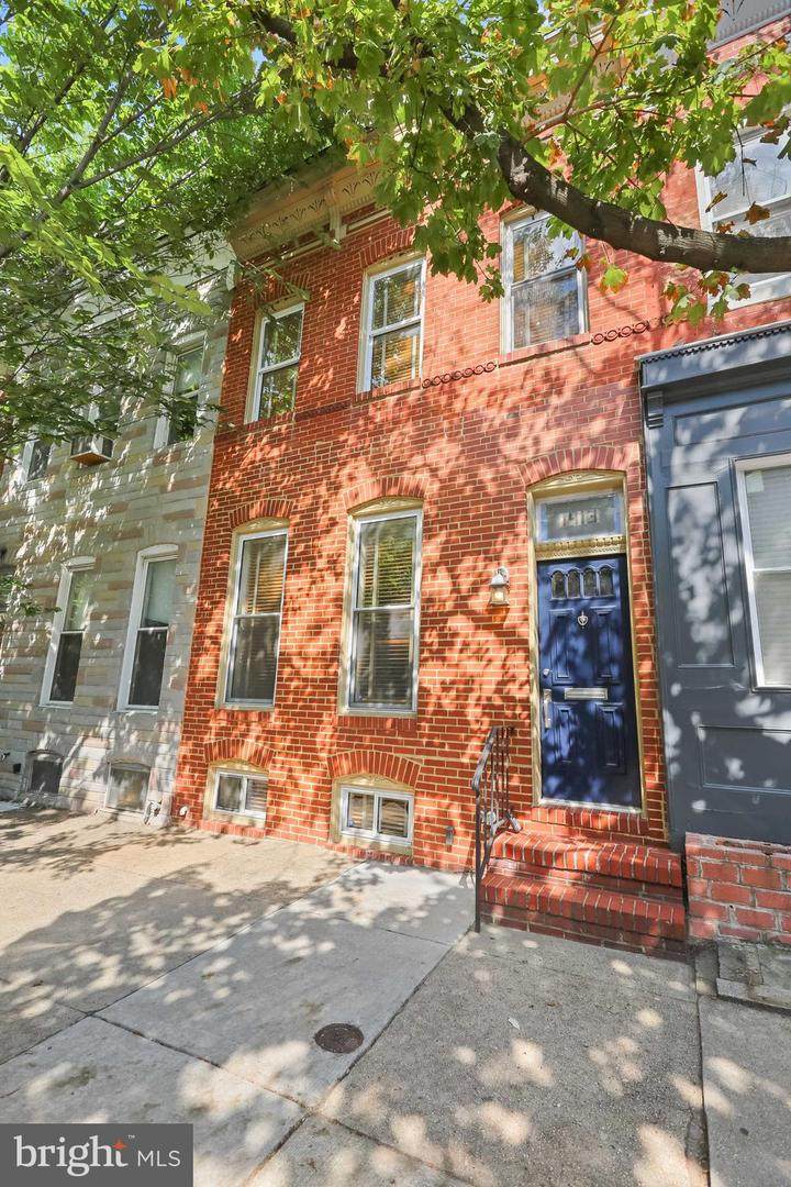 1413 Charles Street - Photo 1