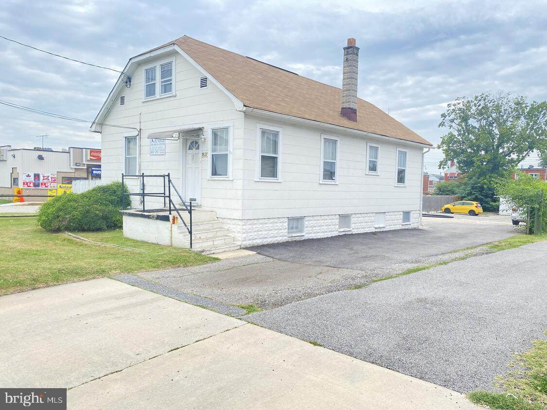 7827 Wise Avenue - Photo 1