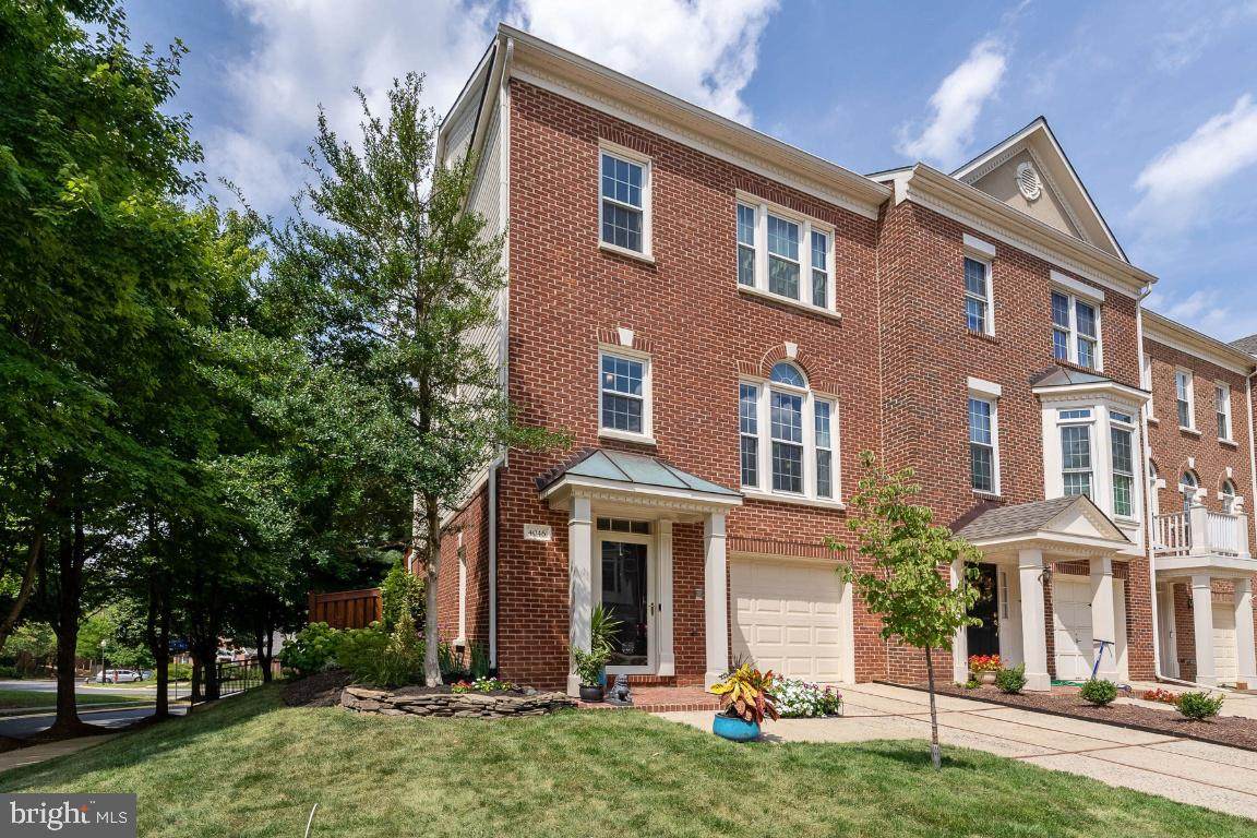 4046 Heatherstone Court - Photo 1