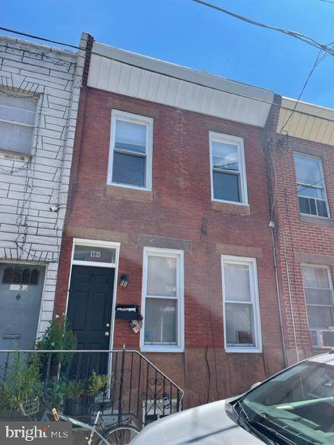 1735 Chadwick Street - Photo 1