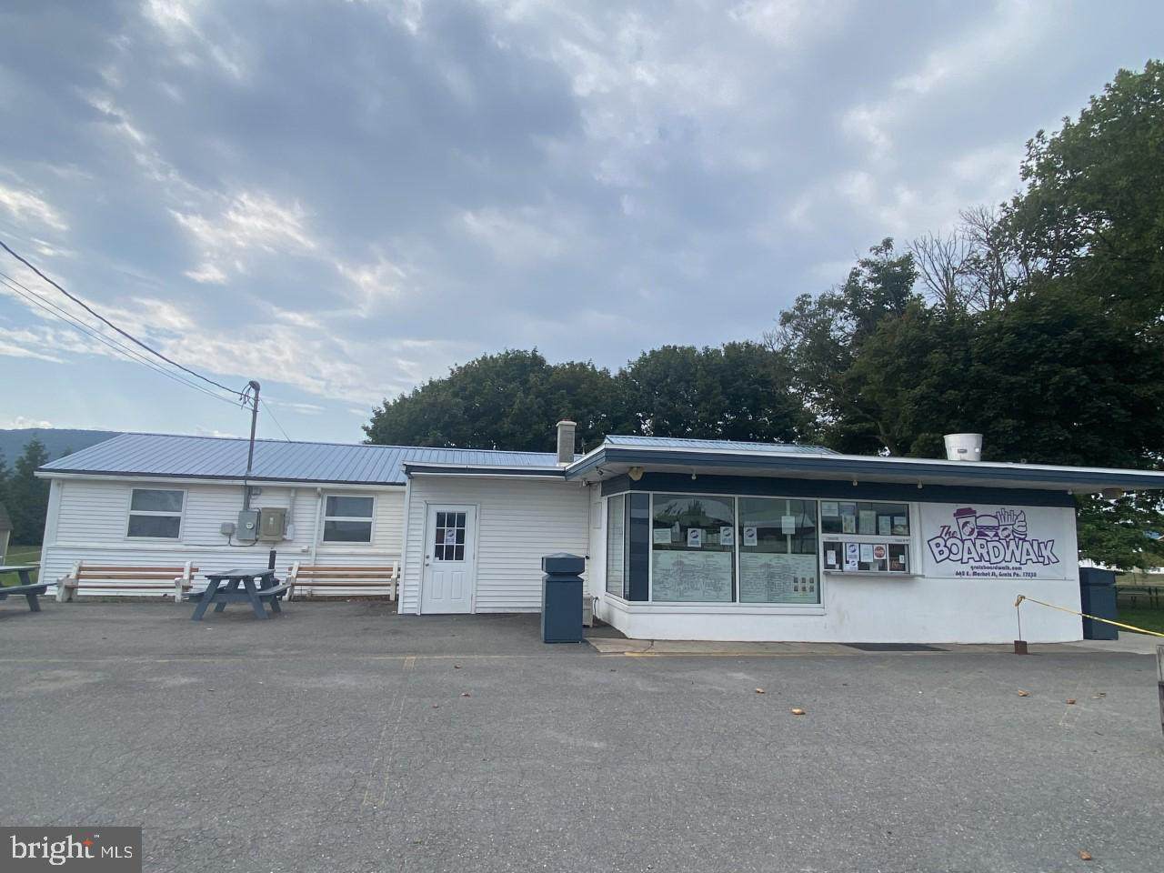 662 Market Street - Photo 1