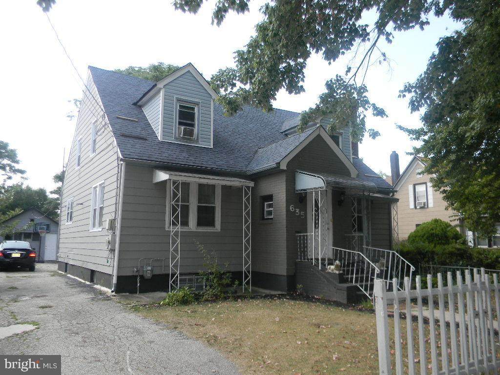 635 Almond Street - Photo 1