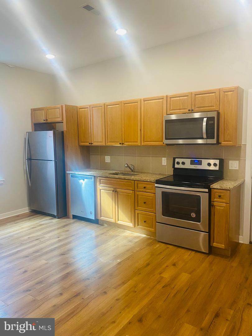 1827 Diamond Street - Photo 1