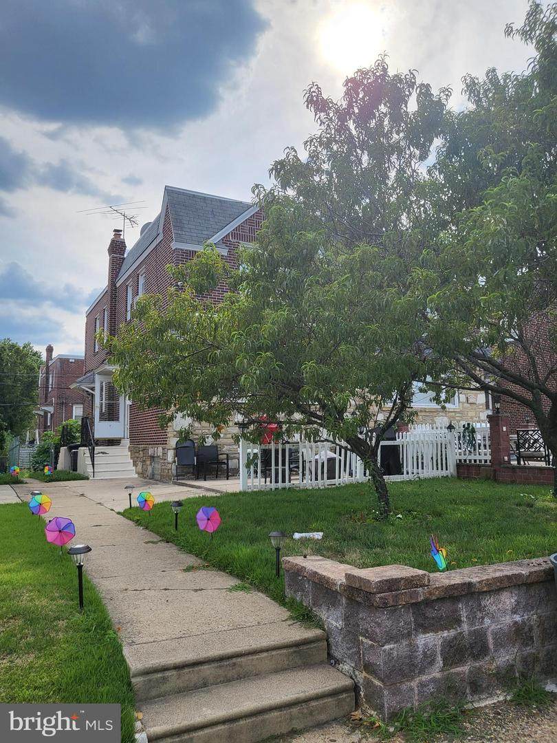 2752 Fuller Street - Photo 1