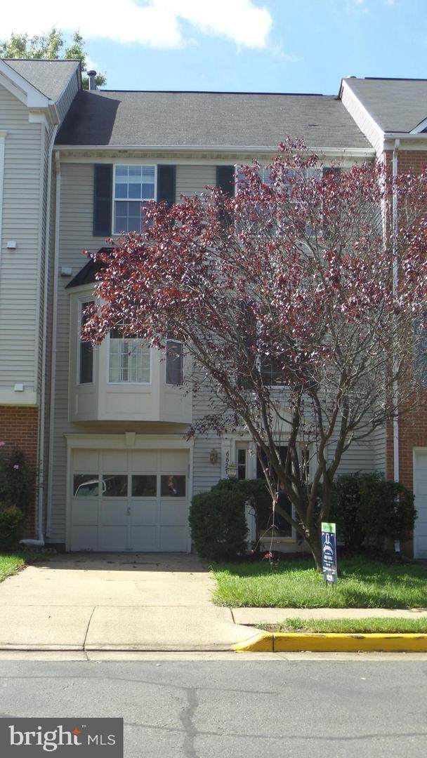 6627 Kelsey Point Circle - Photo 1