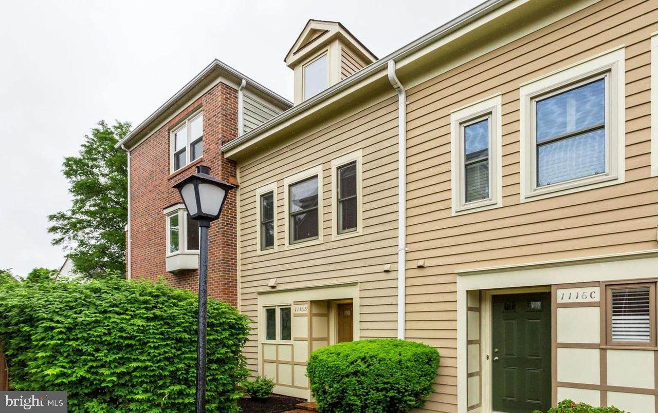 1116-B Stafford Street - Photo 1