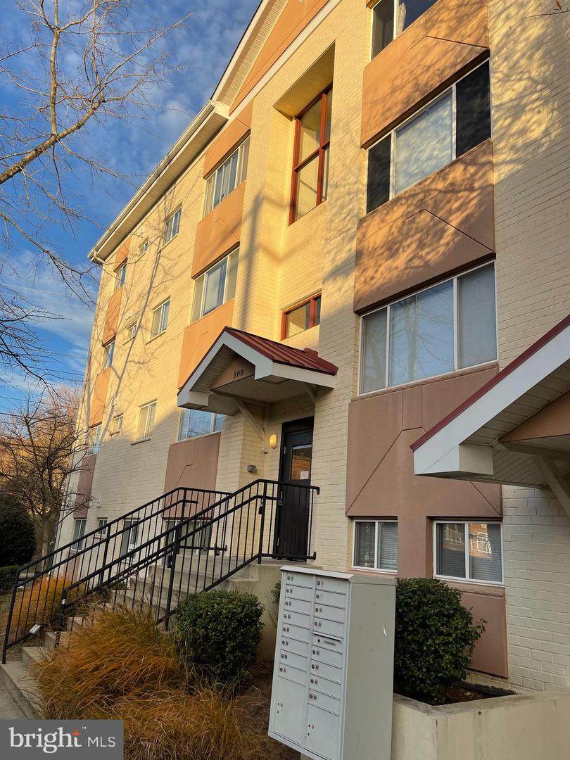 300 50TH Street - Photo 1