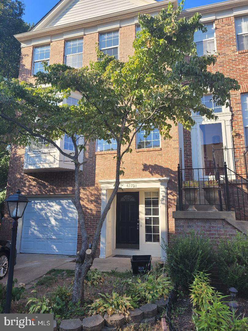 47701 Sandbank Square - Photo 1