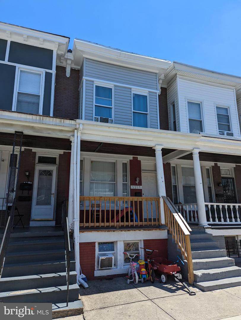 1219 Oakhurst Place - Photo 1