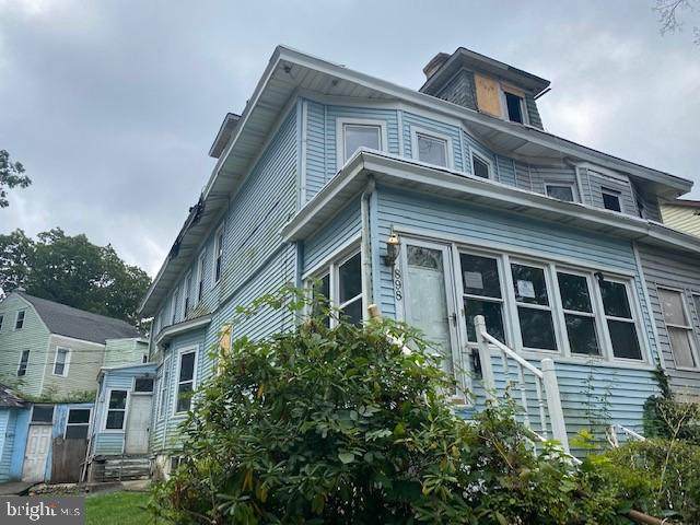 898 Parkside Avenue - Photo 1