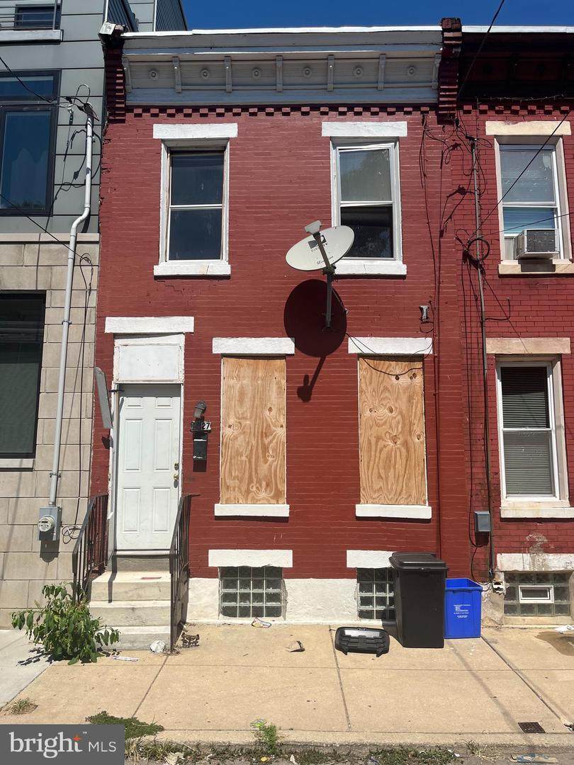 2027 Watkins Street - Photo 1