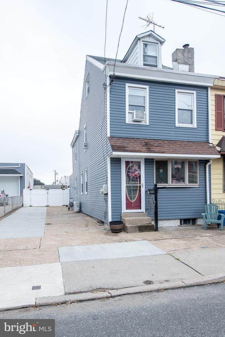 2752-54 Buckius Street - Photo 1