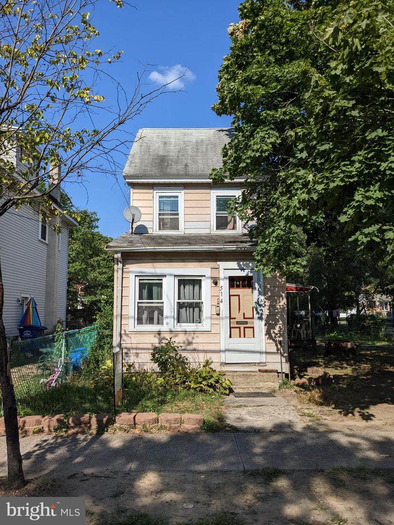 514 Race Street - Photo 1