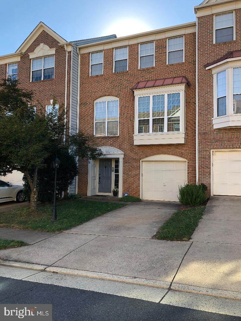20927 Trinity Square - Photo 1