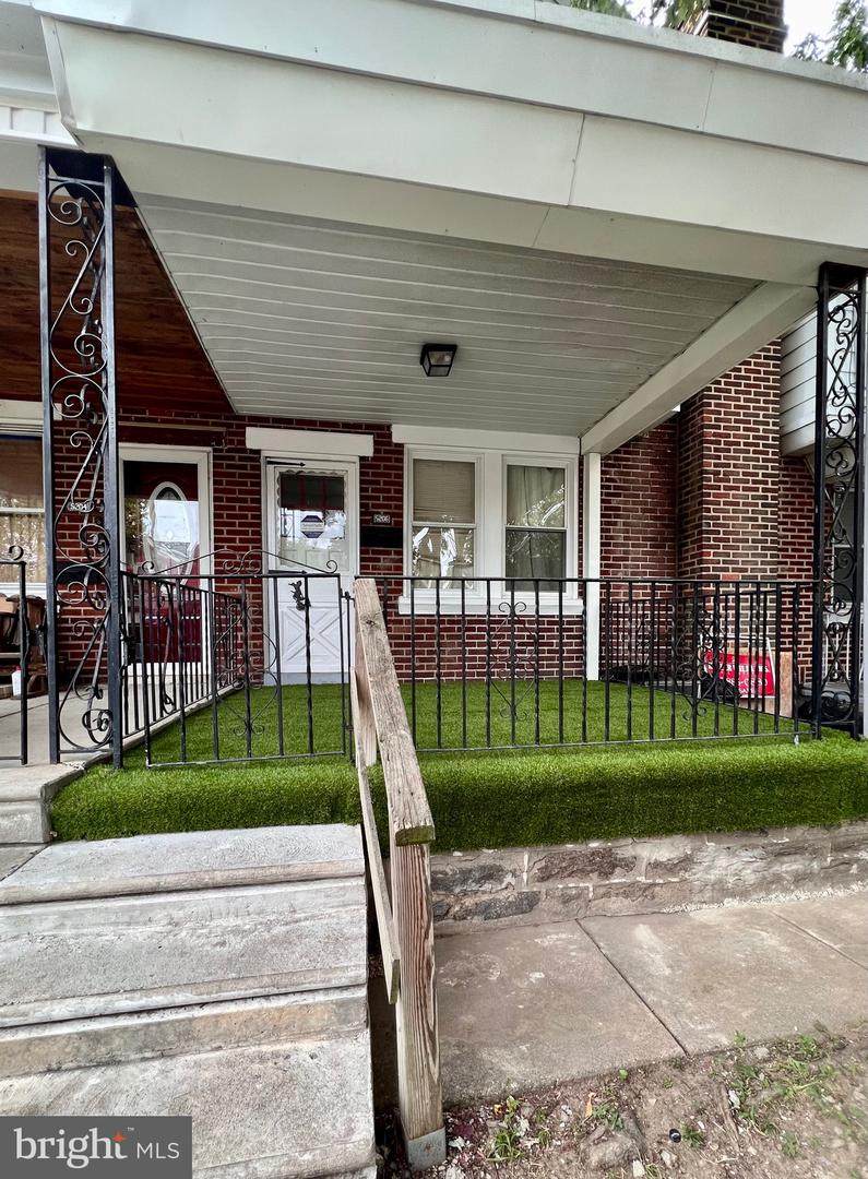 5206 Akron Street - Photo 1