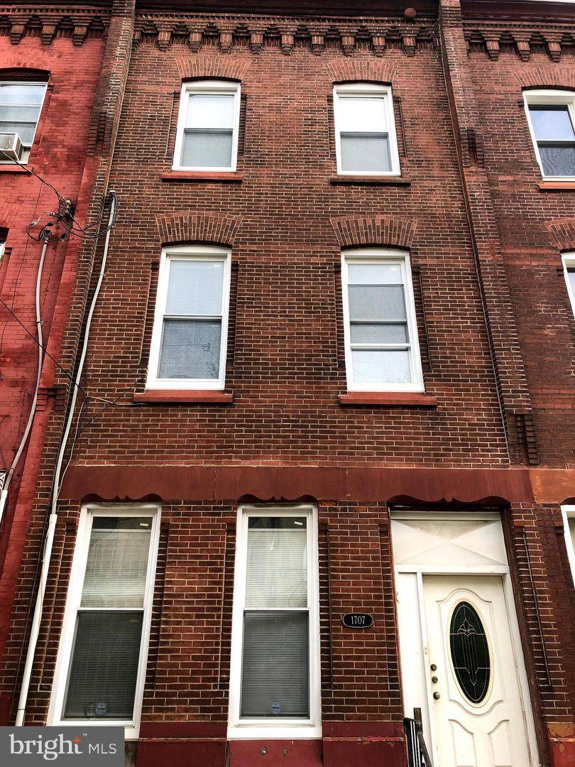 1707 Montgomery Avenue - Photo 1