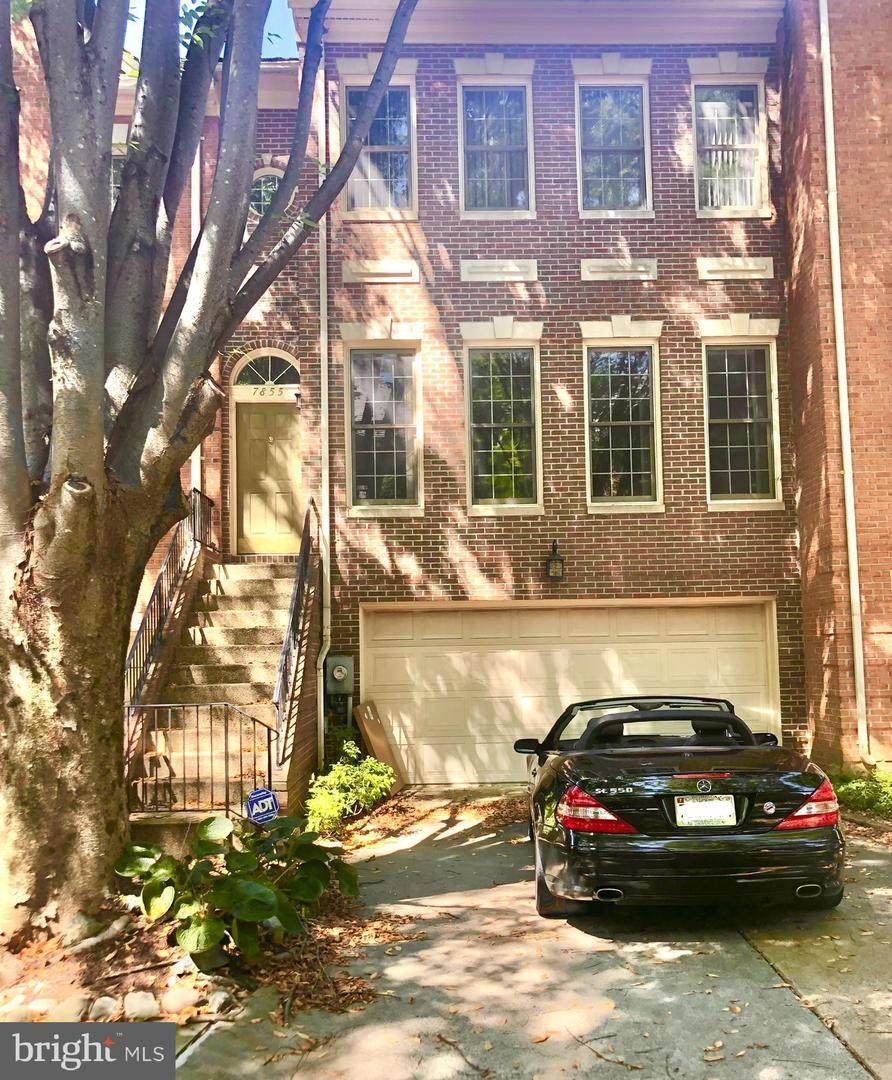 7855 Oracle Place - Photo 1