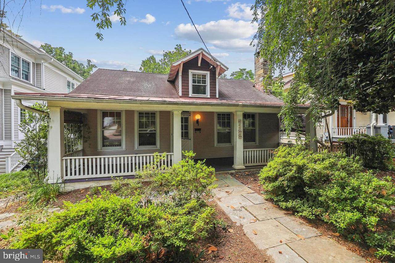 5122 Cathedral Avenue - Photo 1