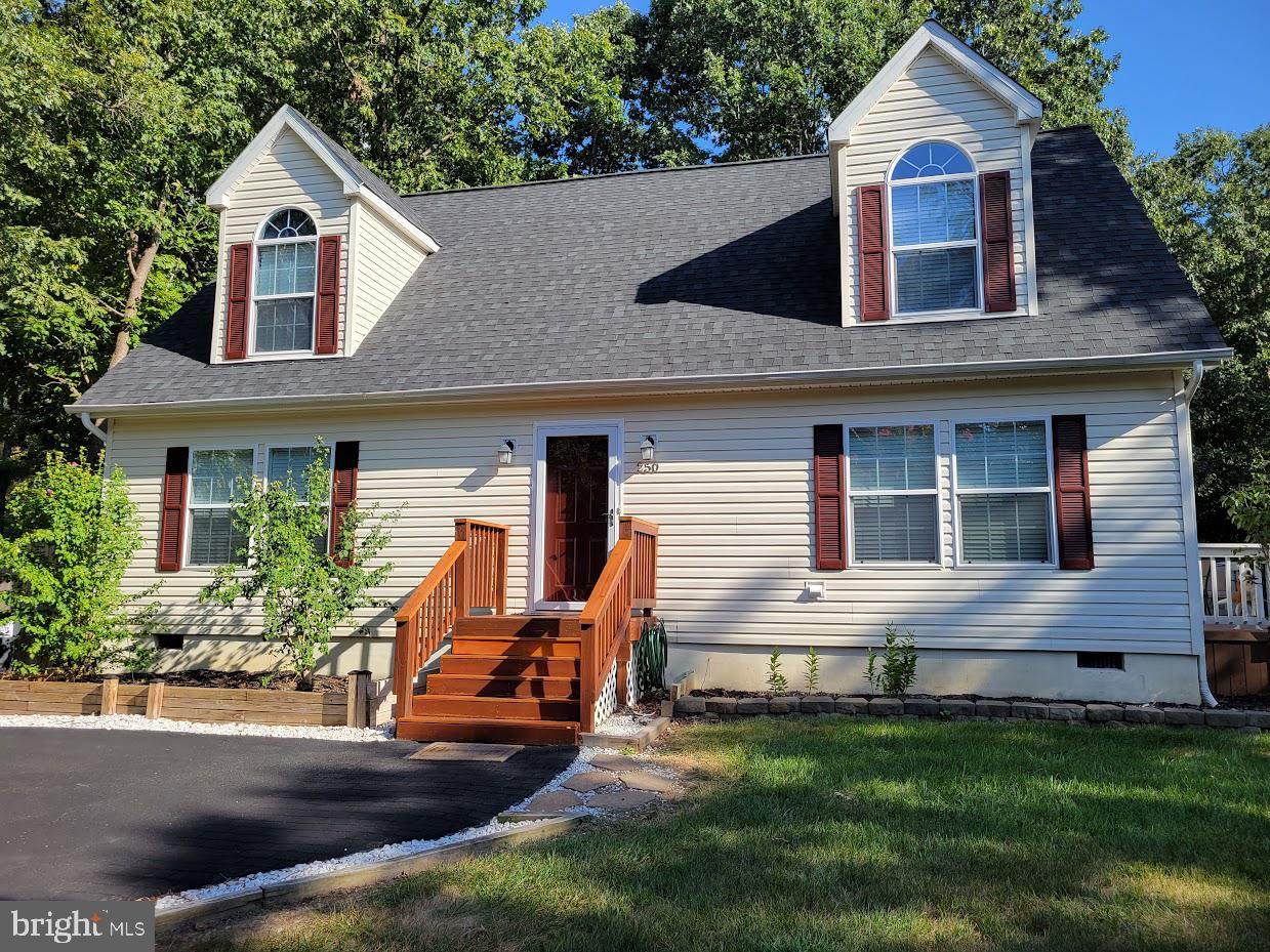 250 Washington Drive - Photo 1