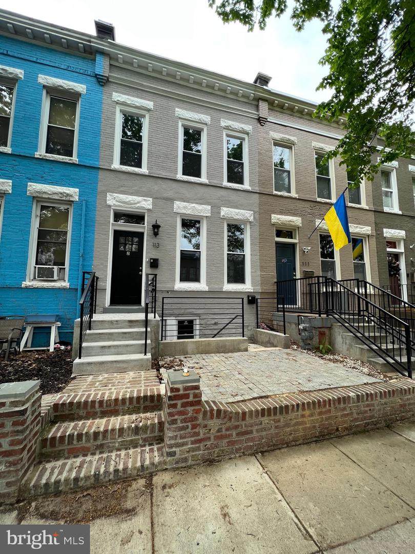 113 15TH Street - Photo 1
