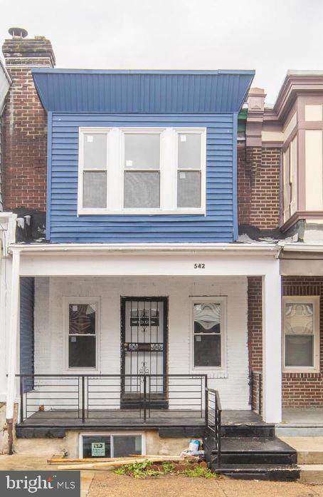 542 Ashmead Street - Photo 1